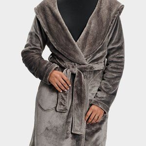 NWT‎ UGG MIRANDA PLUSH HOODED VELOUR ROBE XS GRAY